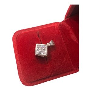 Silver(925) Pendant Cubic Zirconia